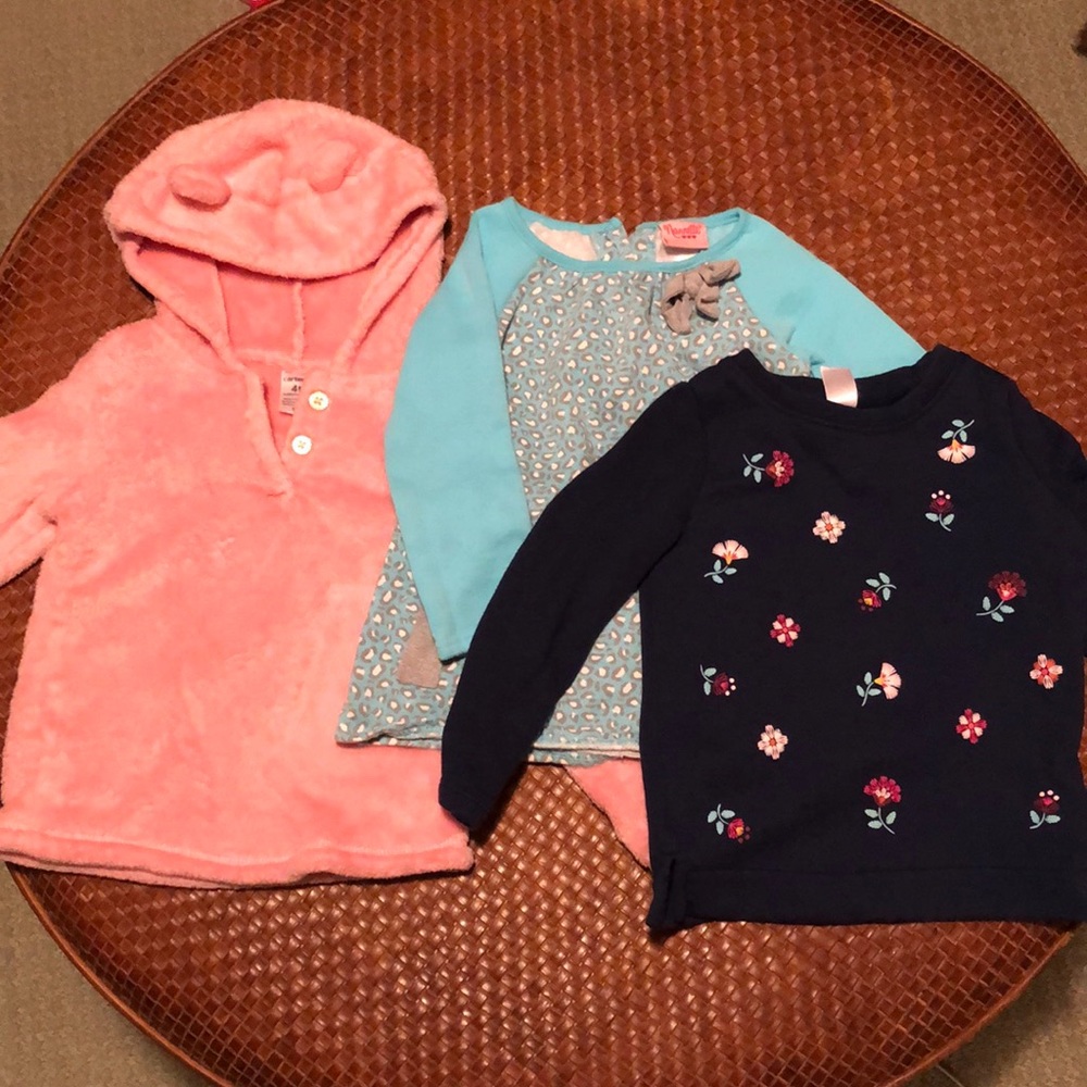 Girls’ sweatshirts 4t
